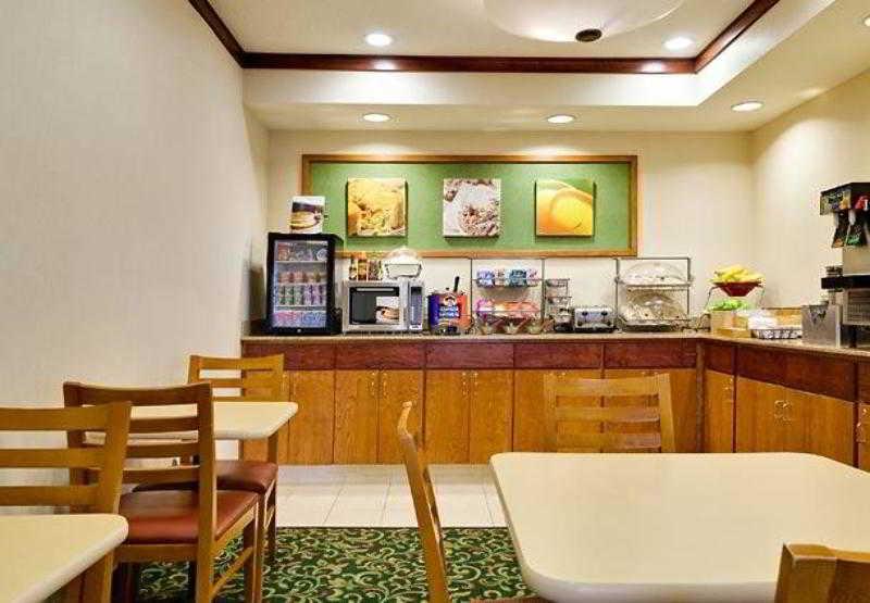 Fairfield Inn & Suites Valparaiso Restaurant foto