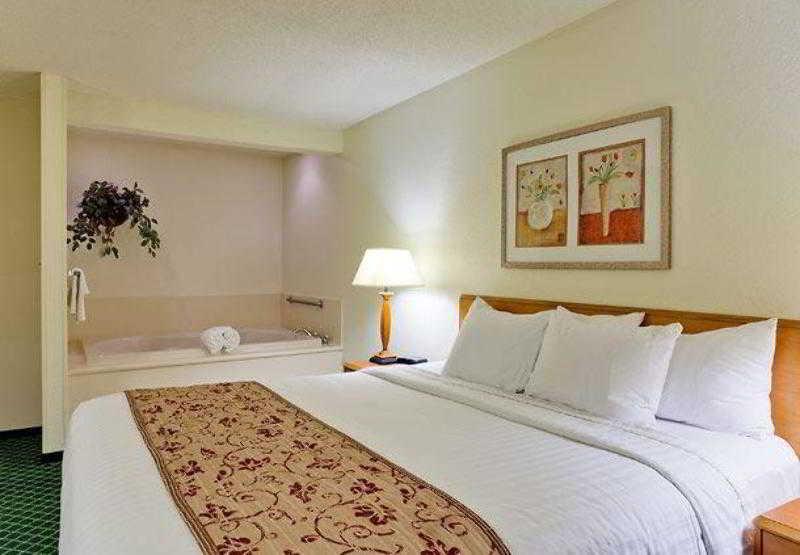 Fairfield Inn & Suites Valparaiso Zimmer foto